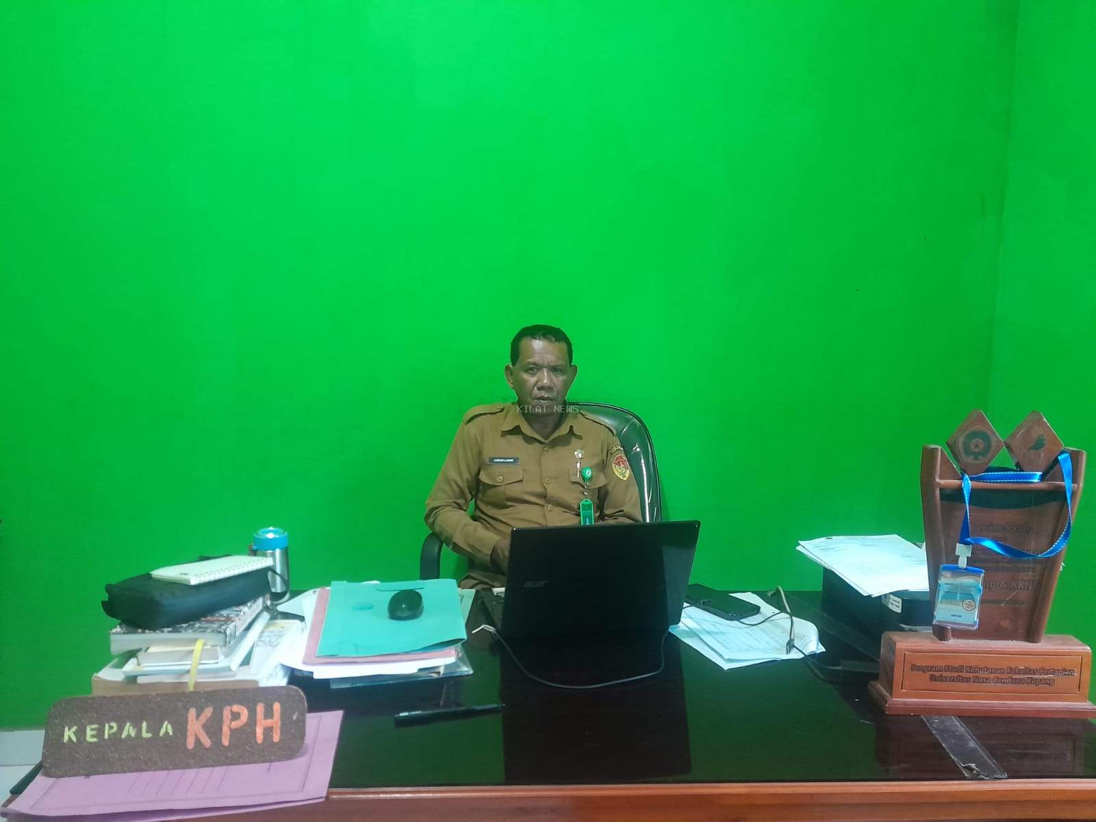 PT  BATARA dan KPH Meakukan Identifikasi Pohon  Malapari Lokal Lembata